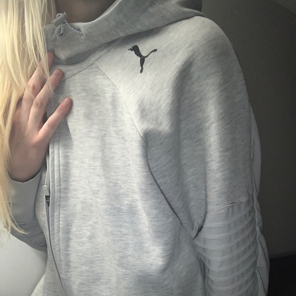 Puma sweater - Picture 2 of 5